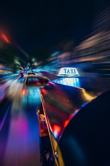 taxi. RYU Wongs, unsplash
