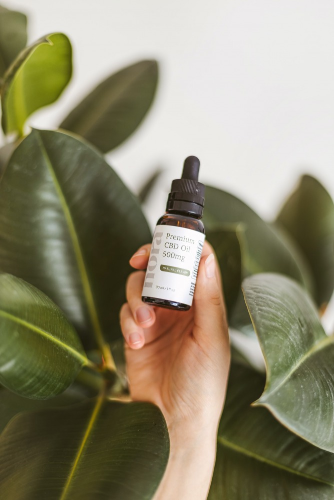 cbd_oil._nora_topicals_unsplash