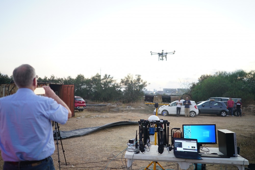 פרופ' בלקין בניסוי שטח