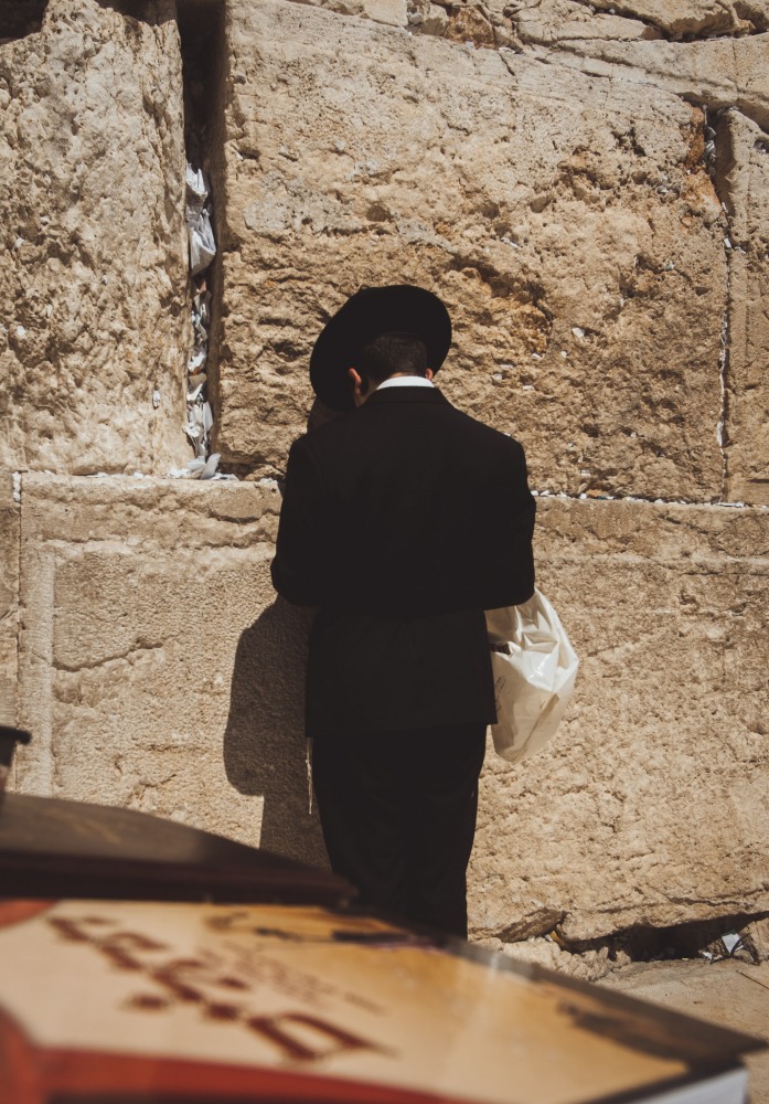 haredi. by Andy Køgl, unsplash