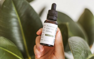cbd_oil._nora_topicals_unsplash