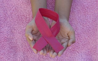 חודש המודעות לסרטן השד - אוקטובר