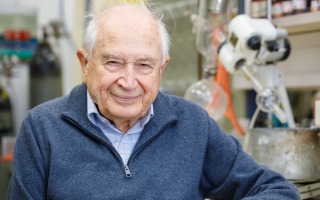 Prof. Rafi Mechoulam, Ein Kerem Campus. Photo by Yoram Aschheim