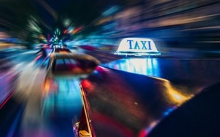 taxi. RYU Wongs, unsplash