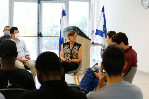 ביקור פרופ' פמלה רונלד, זוכת פרס וולף בחקלאות לשנת 2022, בקמפוס ברחובות