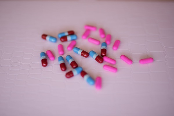 meds._credit_-_quotecatalog_from_unsplash_01.jpg