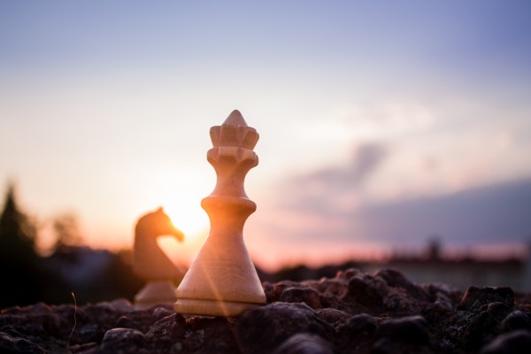 מחקר חדש: שחקני שחמט מצליחים יותר, דווקא כאשר הם משחקים מחוץ למדינתם