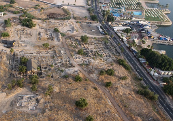 ooking NE, 2013, NTEP, Photo by David Silverman and Yuval Nadel